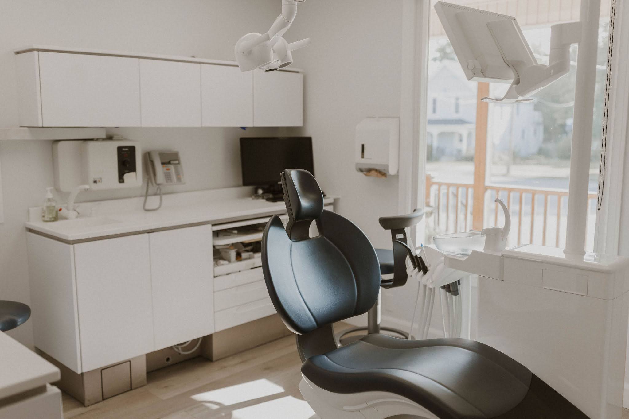 Modern dental treatment room at Dentistry on Norfolk South